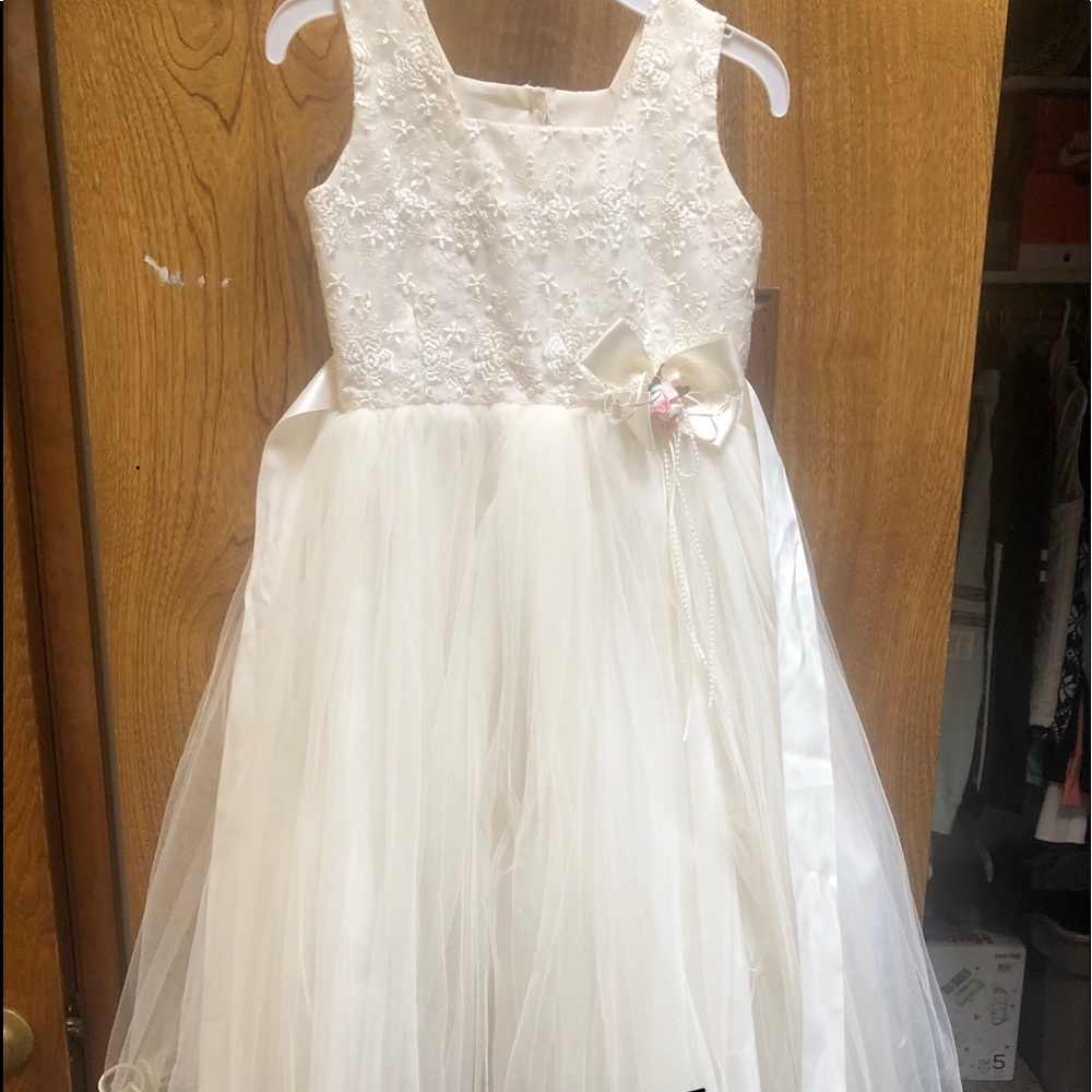 Girls dress